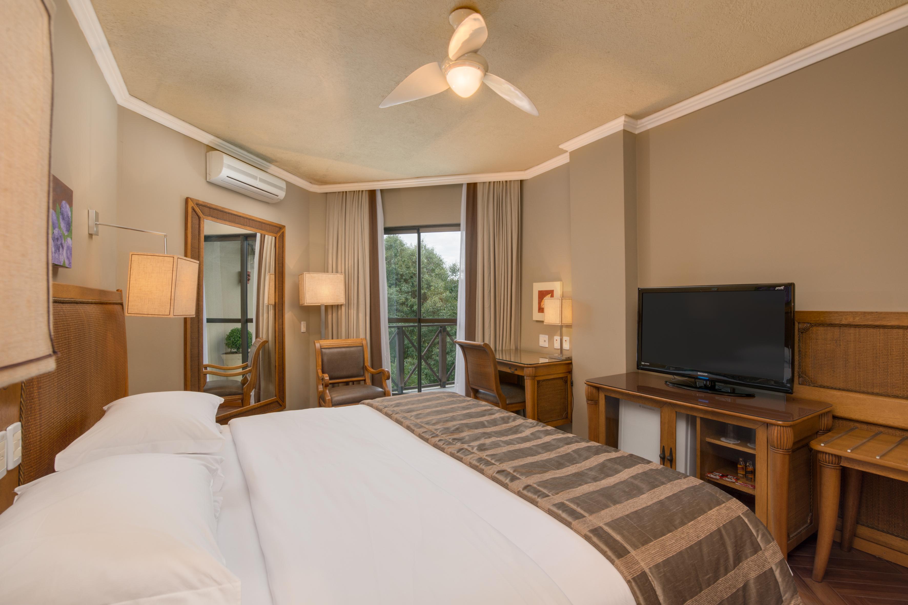 Wish Serrano Resort Gramado Bagian luar foto A room at the hotel