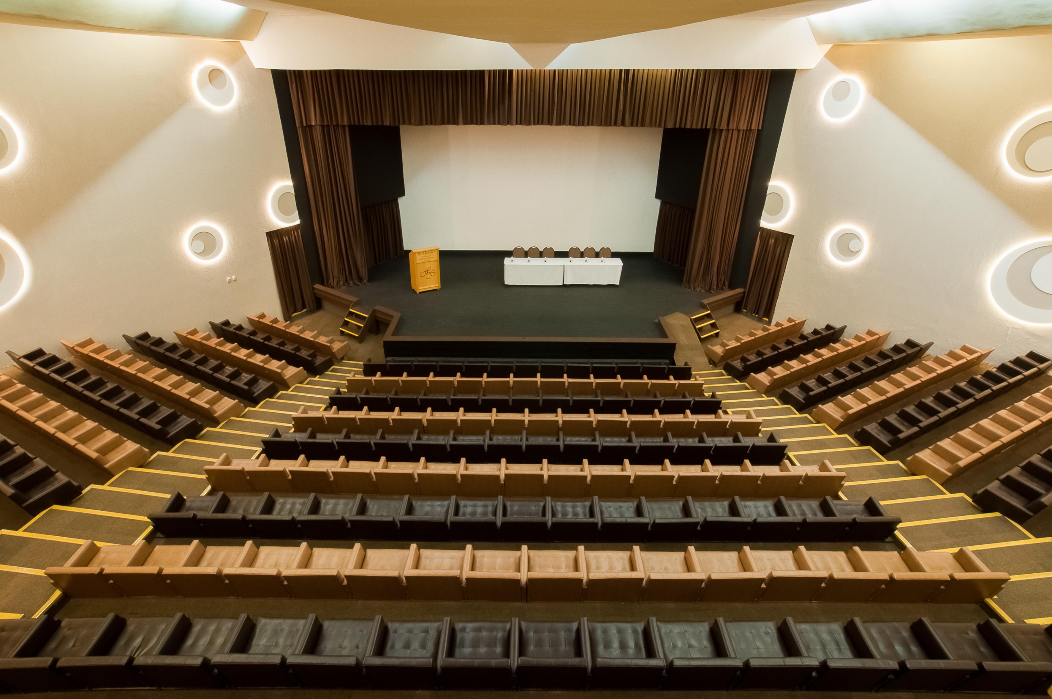 Wish Serrano Resort Gramado Bagian luar foto The auditorium