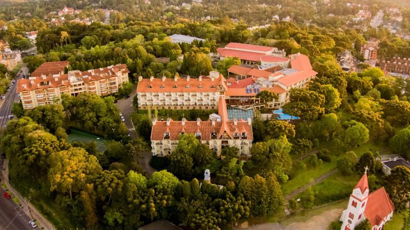 Wish Serrano Resort Gramado Bagian luar foto Aerial view of the hotel